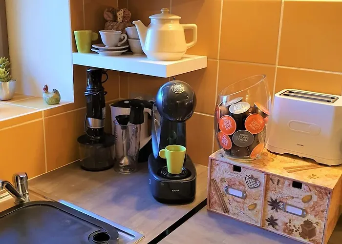 10 Min De Corte, 5 Couchages, ונאקו