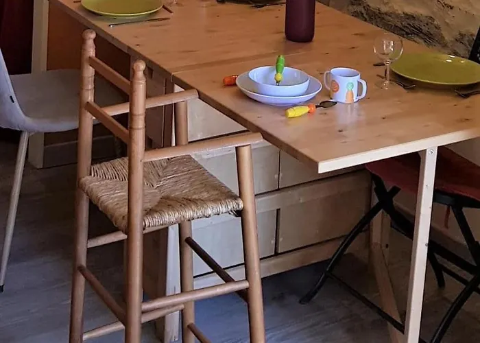 דירה 10 Min De Corte, 5 Couchages, ונאקו