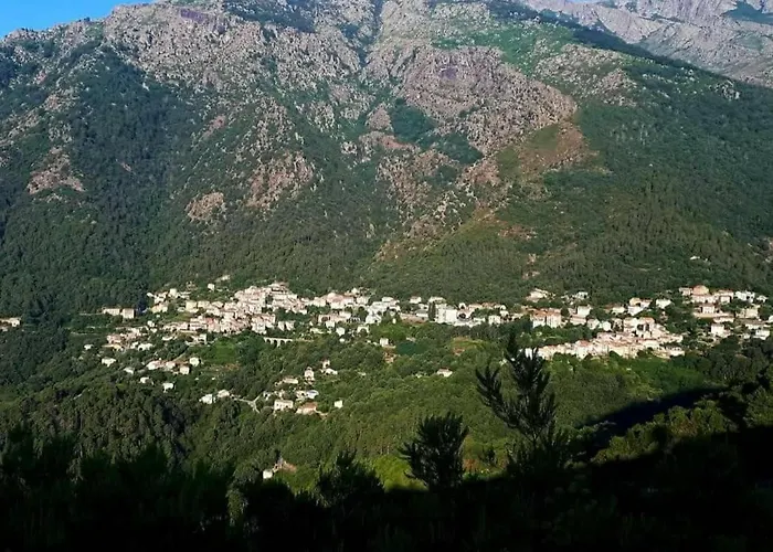 10 Min De Corte, 5 Couchages, ונאקו